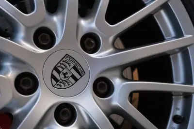 Porsche Cayman 2007 - 43000 EUR, 145000 km - AUTO.MOTO.pt - 145000km - foto 10 de 43