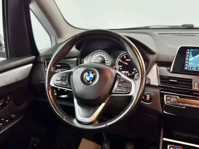 BMW 218 Gran Tourer 2018 - 14750 EUR, 148000 km - AUTO.MOTO.pt - 148000km - foto 27 de 54