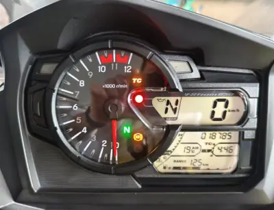 Suzuki V-Strom 1000 2020 - 6750 EUR, 18000 km - AUTO.MOTO.pt - 18000km - foto 18 de 18