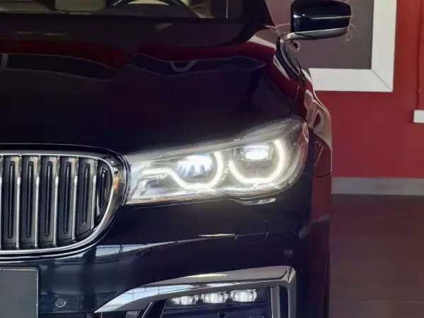 BMW 730 2017 - 44990 EUR, 79085 km - AUTO.MOTO.pt - 79085km - foto 5 de 30