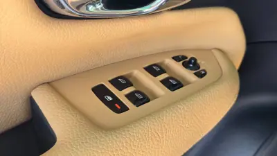 Volvo XC 90 2015 - 24500 EUR, 244798 km - 244798km - foto 23 de 28
