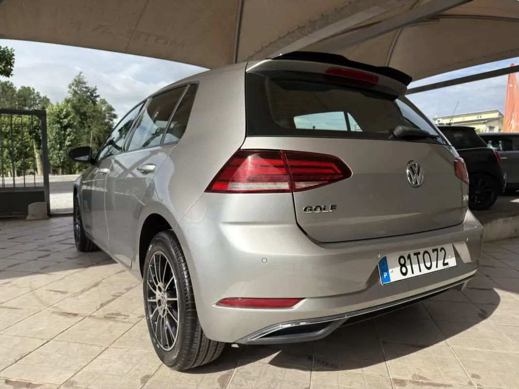 Volkswagen Golf 2017 - 15950 EUR, 151736 km - 151736km - foto 6 de 34