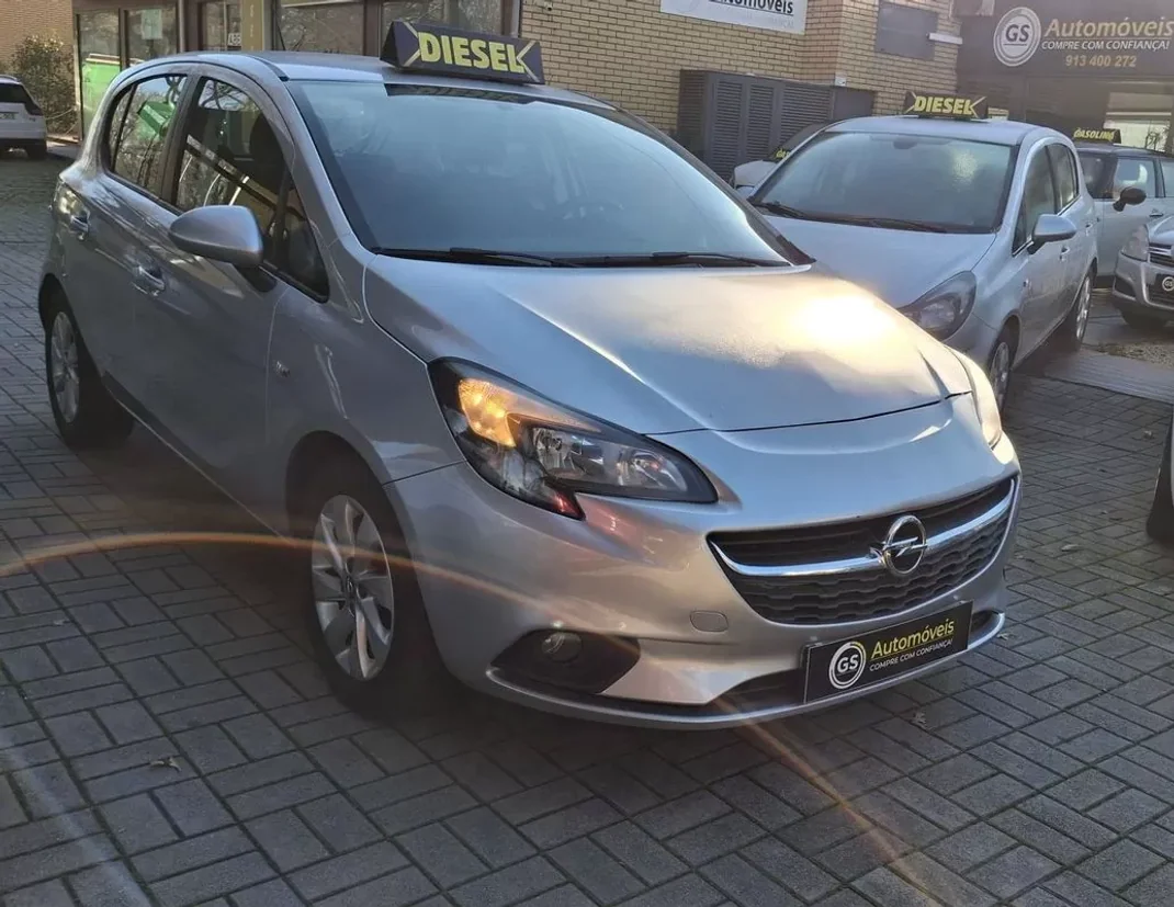 Opel Corsa 2016 - 7990 EUR, 204000 km - AUTO.MOTO.pt - 204000km - foto 2 de 9