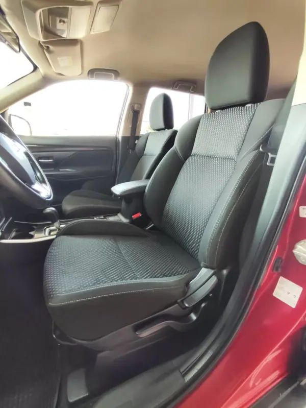 Mitsubishi Outlander 2021 - 18900 EUR, 141000 km - AUTO.MOTO.pt - 141000km - foto 27 de 37
