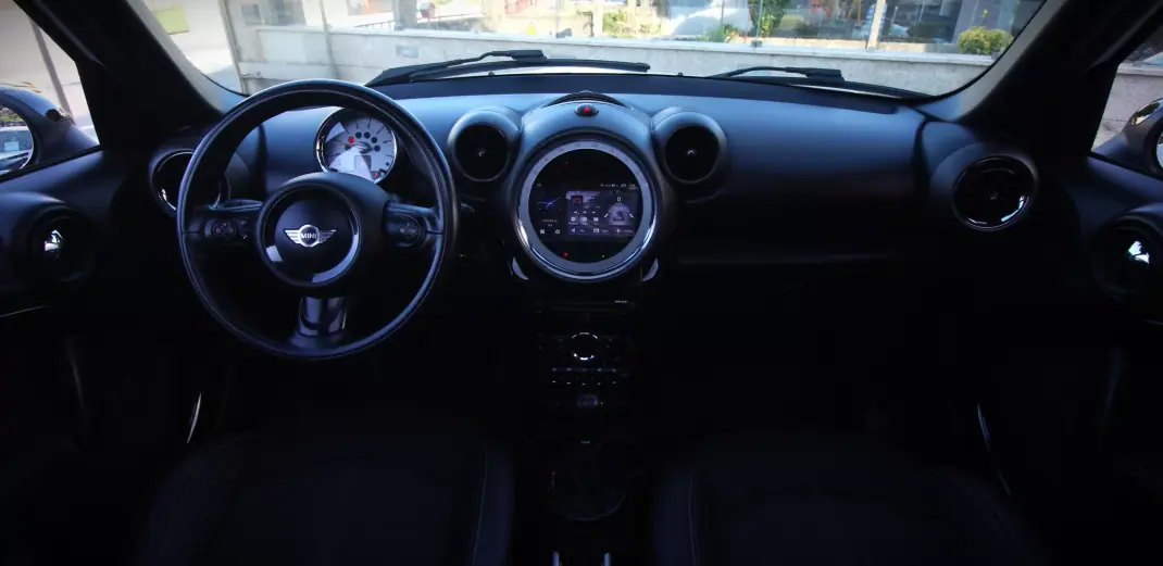 MINI Countryman 2011 - 12450 EUR, 201000 km - 201000km - foto 21 de 39