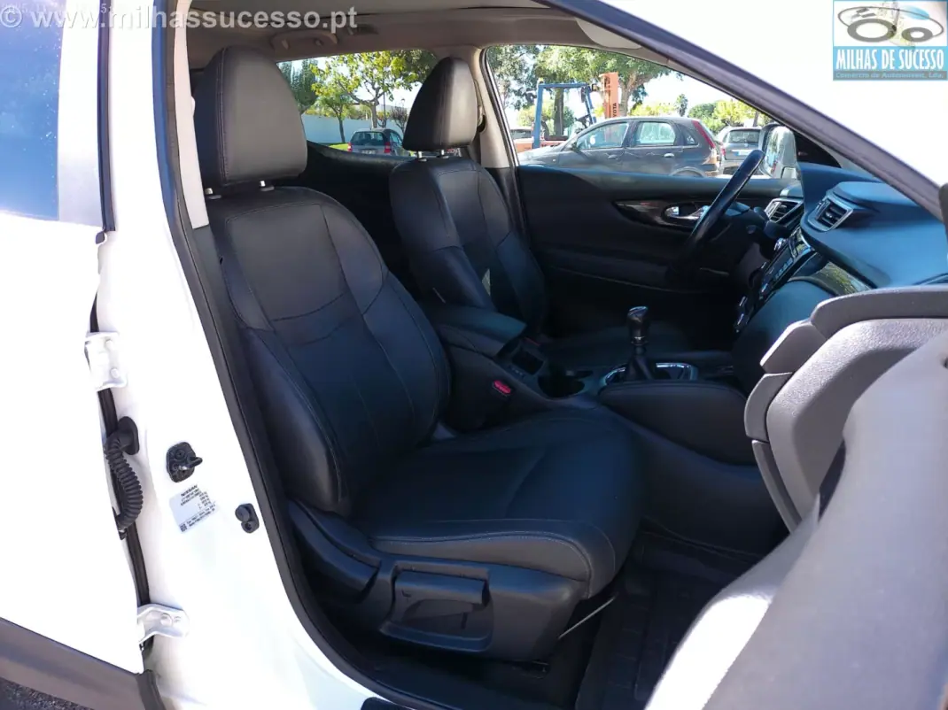 Nissan Qashqai 2015 - 12850 EUR, 212000 km - 212000km - foto 11 de 31