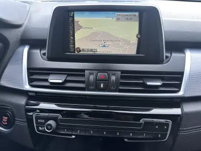 BMW 216 Active Tourer 2015 - 14900 EUR, 210000 km - AUTO.MOTO.pt - 210000km - foto 37 de 52