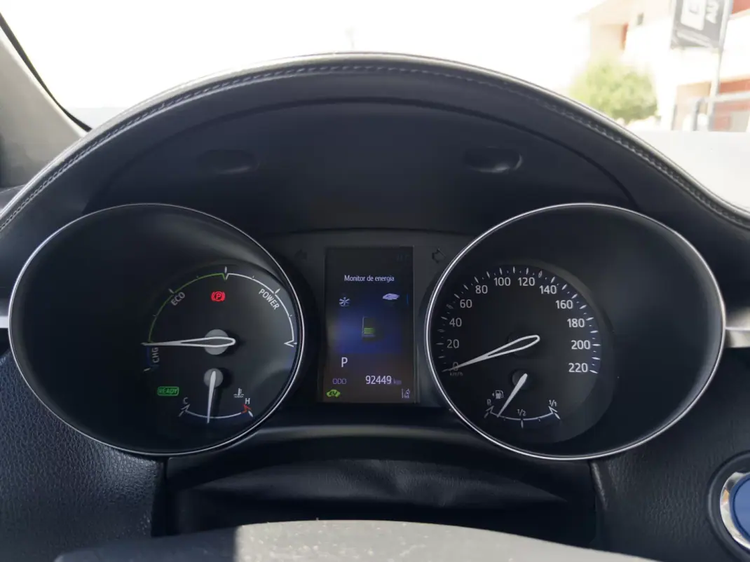 Toyota C-HR 2019 - 22990 EUR, 92000 km - AUTO.MOTO.pt - 92000km - foto 21 de 43