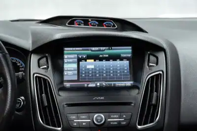 Ford Focus 2016 - 42950 EUR, 61000 km - AUTO.MOTO.pt - 61000km - foto 36 de 49