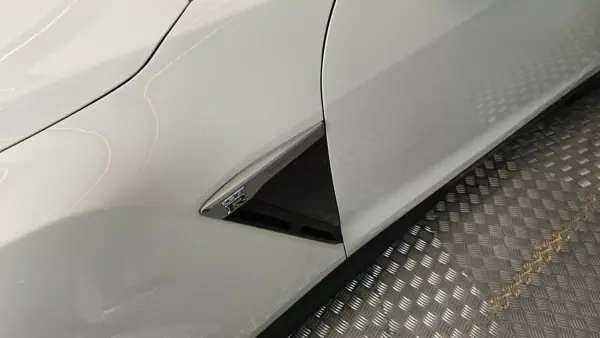 Nissan GT-R 2017 - 149950 EUR, 50238 km - AUTO.MOTO.pt - 50238km - foto 29 de 57