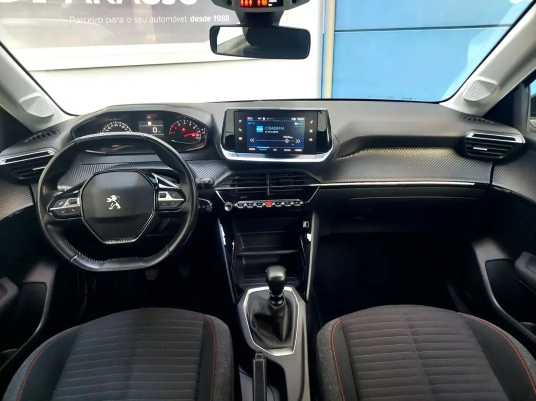 Peugeot 208 2020 - 17900 EUR, 94355 km - AUTO.MOTO.pt - 94355km - foto 2 de 23