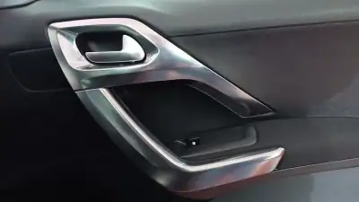 Peugeot 2008 2016 - 13750 EUR, 44423 km - AUTO.MOTO.pt - 44423km - foto 43 de 58