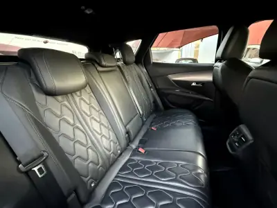 Peugeot 3008 2019 - 24900 EUR, 82000 km - AUTO.MOTO.pt - 82000km - foto 15 de 24