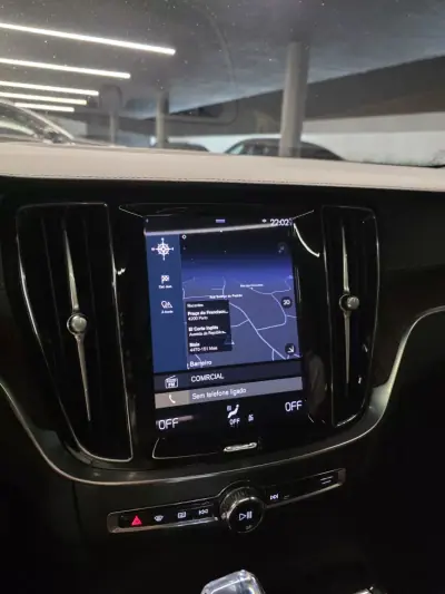 Volvo V60 2021 - 27750 EUR, 138000 km - AUTO.MOTO.pt - 138000km - foto 20 de 26