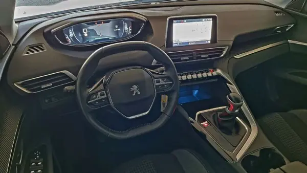 Peugeot 3008 2020 - 21500 EUR, 90000 km - AUTO.MOTO.pt - 90000km - foto 10 de 29