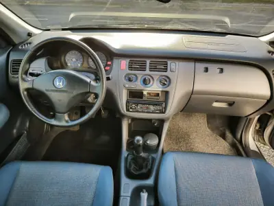 Honda HR-V 2000 - 3950 EUR, 97574 km - AUTO.MOTO.pt - 97574km - foto 6 de 36
