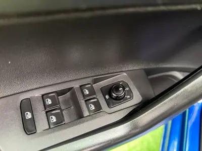 Volkswagen Polo 2019 - 12500 EUR, 110000 km - AUTO.MOTO.pt - 110000km - foto 20 de 21