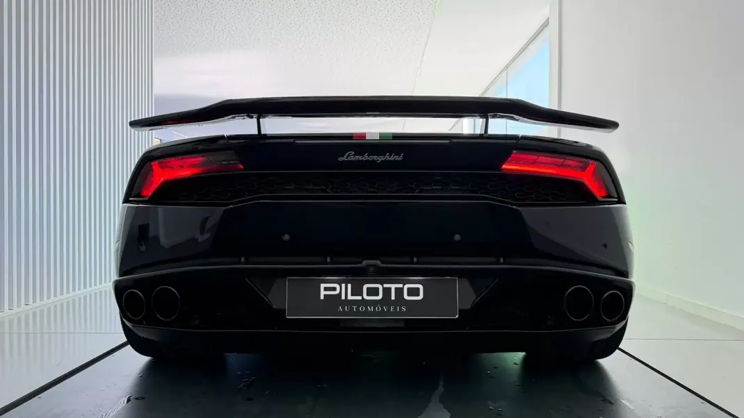 Lamborghini Huracán 2015 - 229990 EUR, 107545 km - 107545km - foto 8 de 29