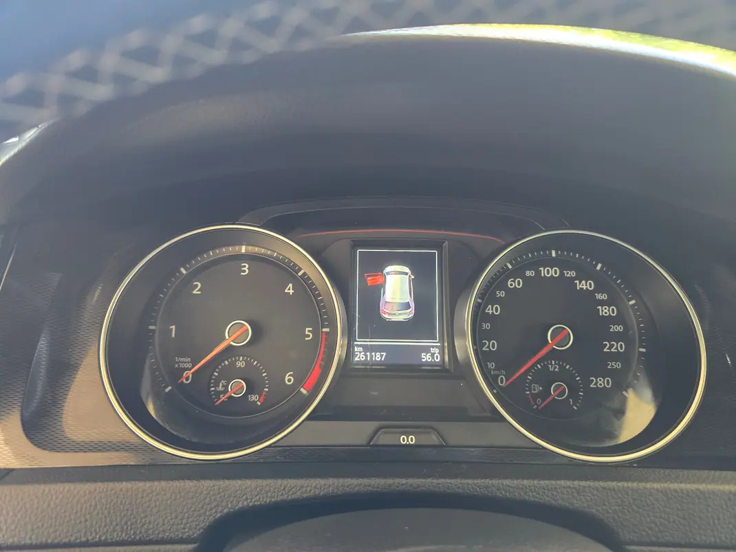 Volkswagen Golf 2014 - 13999 EUR, 262000 km - 262000km - foto 9 de 13