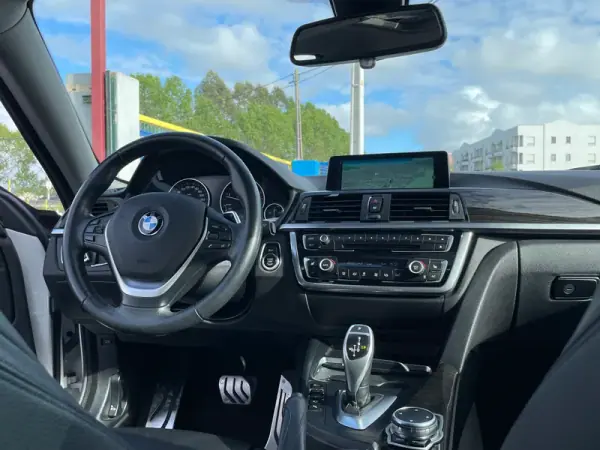 BMW 420 Gran Coupé 2015 - 19950 EUR, 221587 km - AUTO.MOTO.pt - 221587km - foto 34 de 37