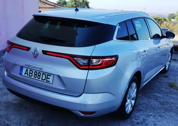 Renault Mégane Sport Tourer 2020 - 13950 EUR, 156000 km - 156000km - foto 5 de 41