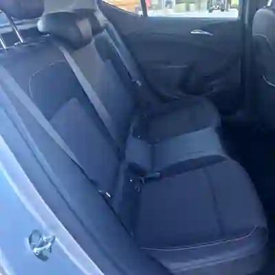 Opel Astra 2017 - 10500 EUR, 200000 km - AUTO.MOTO.pt - 200000km - foto 8 de 15