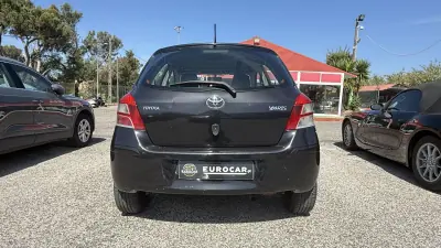 Toyota Yaris 2010 - 8700 EUR, 69707 km - AUTO.MOTO.pt - 69707km - foto 10 de 35