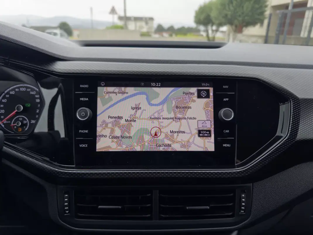 Volkswagen T-Cross 2019 - 17990 EUR, 105000 km - 105000km - foto 28 de 39