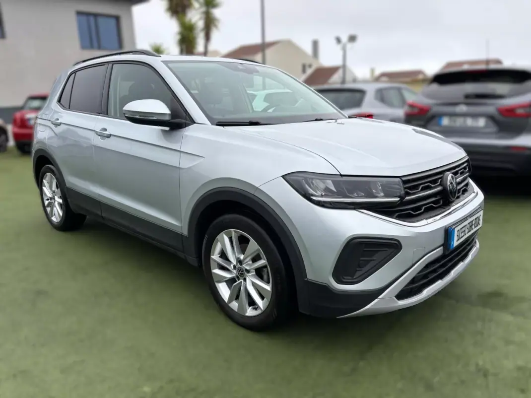 Volkswagen T-Cross 2025 - 24490 EUR, 22848 km - AUTO.MOTO.pt - 22848km - foto 2 de 14