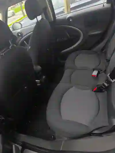 MINI Countryman 2012 - 7350 EUR, 262000 km - AUTO.MOTO.pt - 262000km - foto 12 de 16