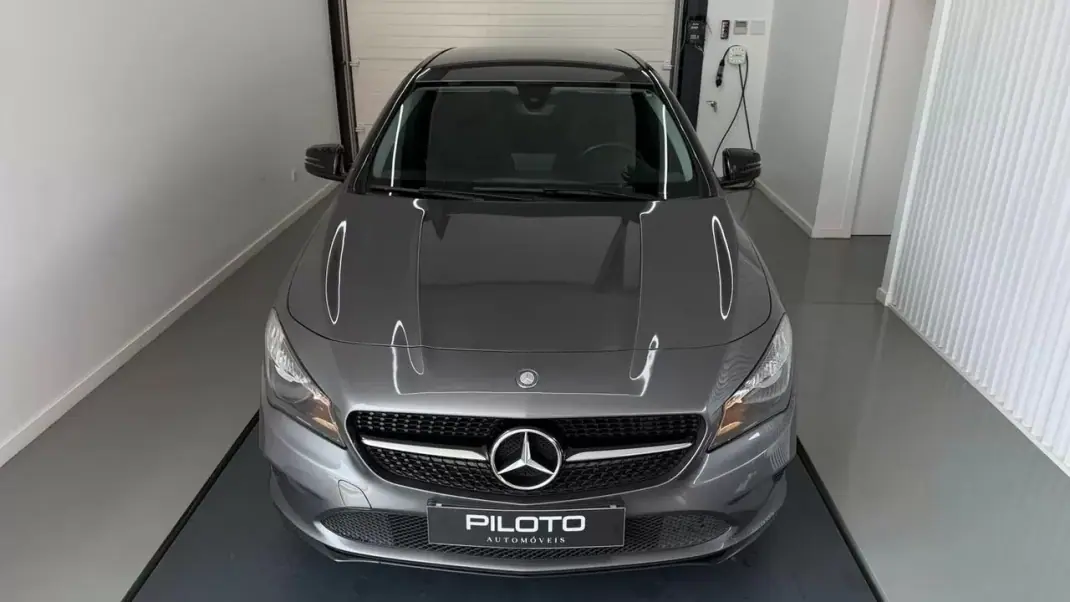 Mercedes-Benz CLA 180 2017 - 18990 EUR, 111452 km - AUTO.MOTO.pt - 111452km - foto 3 de 28