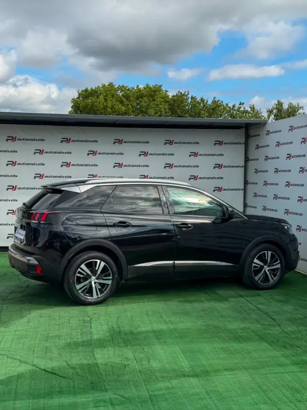 Peugeot 3008 2017 - 18500 EUR, 83995 km - AUTO.MOTO.pt - 83995km - foto 9 de 28