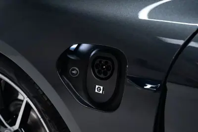 Porsche Taycan 2024 - 84950 EUR, 8000 km - AUTO.MOTO.pt - 8000km - foto 14 de 58