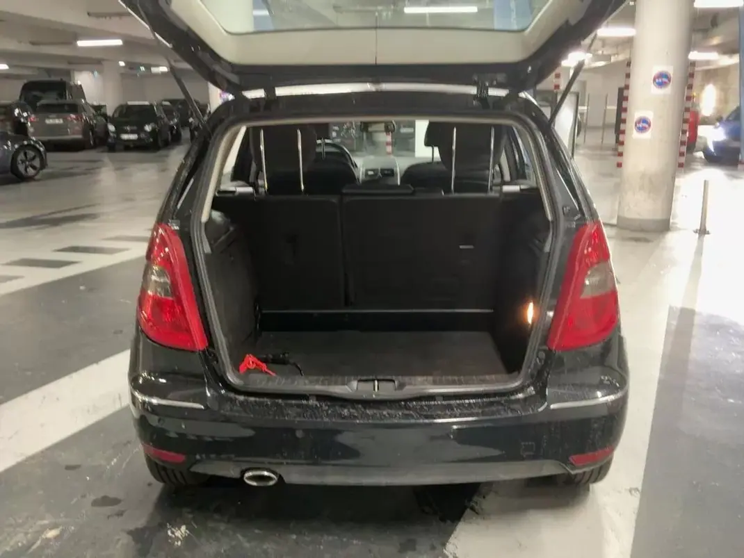 Mercedes-Benz A 180 2012 - 9900 EUR, 67382 km - AUTO.MOTO.pt - 67382km - foto 6 de 10