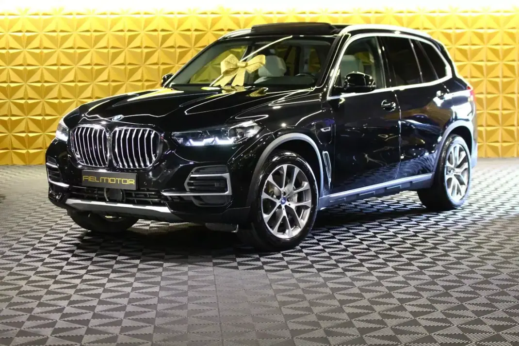 BMW X5 2022 - 47500 EUR, 156000 km - AUTO.MOTO.pt - 156000km - foto 1 de 54