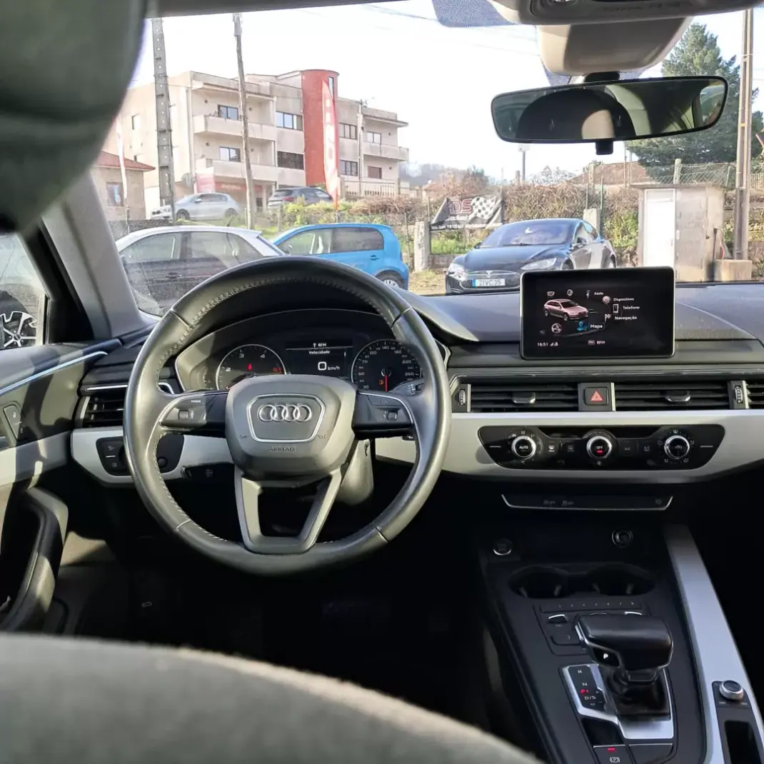 Audi A4 Avant 2017 - 22650 EUR, 126000 km - AUTO.MOTO.pt - 126000km - foto 8 de 14