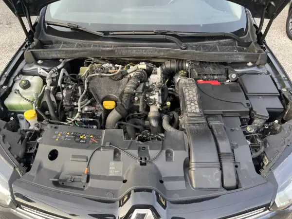 Renault Mégane 2020 - 14900 EUR, 142500 km - AUTO.MOTO.pt - 142500km - foto 16 de 16