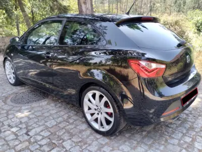 SEAT Ibiza 2014 - 12250 EUR, 200000 km - AUTO.MOTO.pt - 200000km - foto 5 de 26