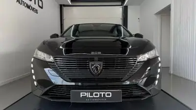 Peugeot 308 2021 - 17490 EUR, 103798 km - AUTO.MOTO.pt - 103798km - foto 2 de 28