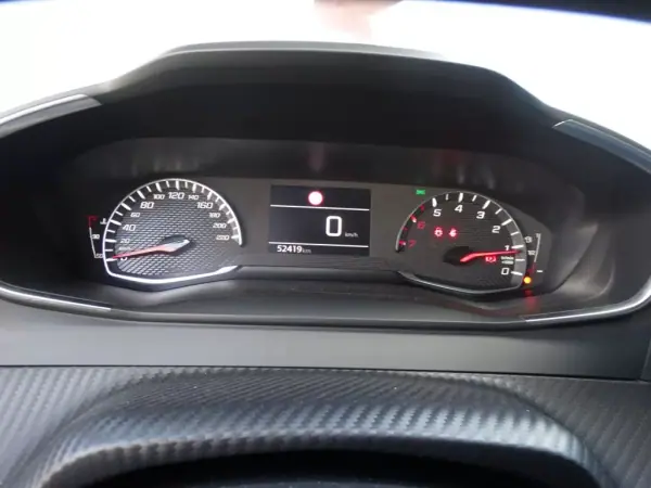 Peugeot 2008 2022 - 17980 EUR, 52419 km - AUTO.MOTO.pt - 52419km - foto 20 de 20