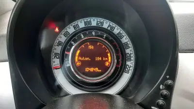 Fiat 500C 2021 - 10500 EUR, 104849 km - AUTO.MOTO.pt - 104849km - foto 39 de 45