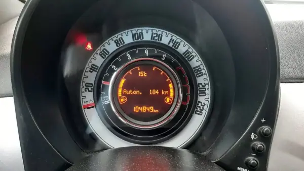 Fiat 500C 2021 - 10500 EUR, 104849 km - AUTO.MOTO.pt - 104849km - foto 39 de 45