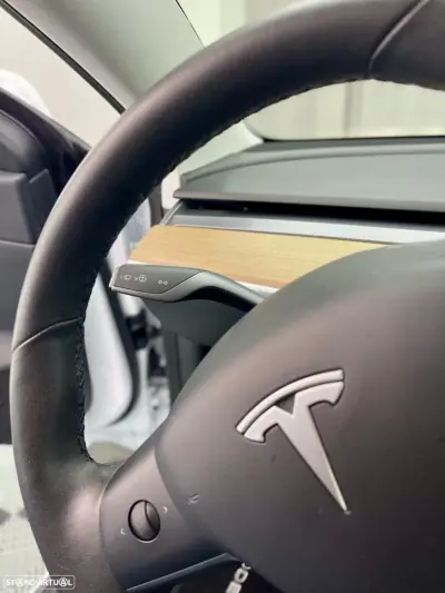 Tesla Model 3 2019 - 19500 EUR, 202000 km - AUTO.MOTO.pt - 202000km - foto 19 de 19