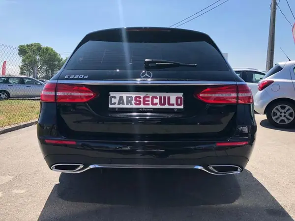 Mercedes-Benz E 220 2017 - 37750 EUR, 90500 km - AUTO.MOTO.pt - 90500km - foto 10 de 23