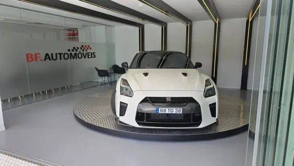 Nissan GT-R 2017 - 149950 EUR, 50238 km - AUTO.MOTO.pt - 50238km - foto 10 de 57