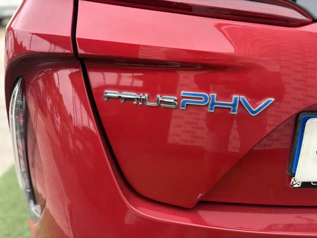 Toyota Prius 2019 - 19900 EUR, 111000 km - 111000km - foto 6 de 21