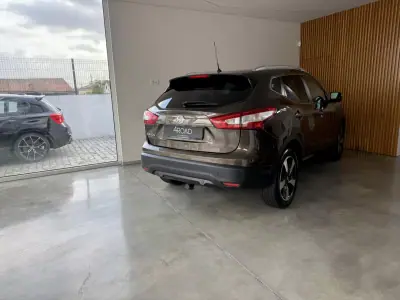 Nissan Qashqai 2015 - 14500 EUR, 171000 km - AUTO.MOTO.pt - 171000km - foto 14 de 86