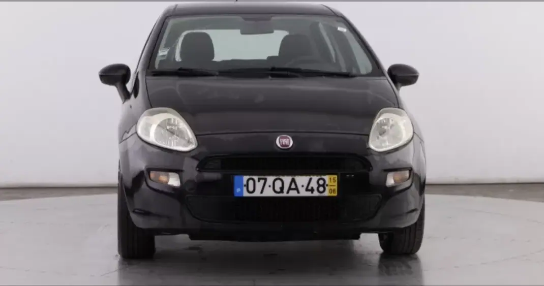 Fiat Punto 2015 - 8250 EUR, 165001 km - 165001km - foto 3 de 16