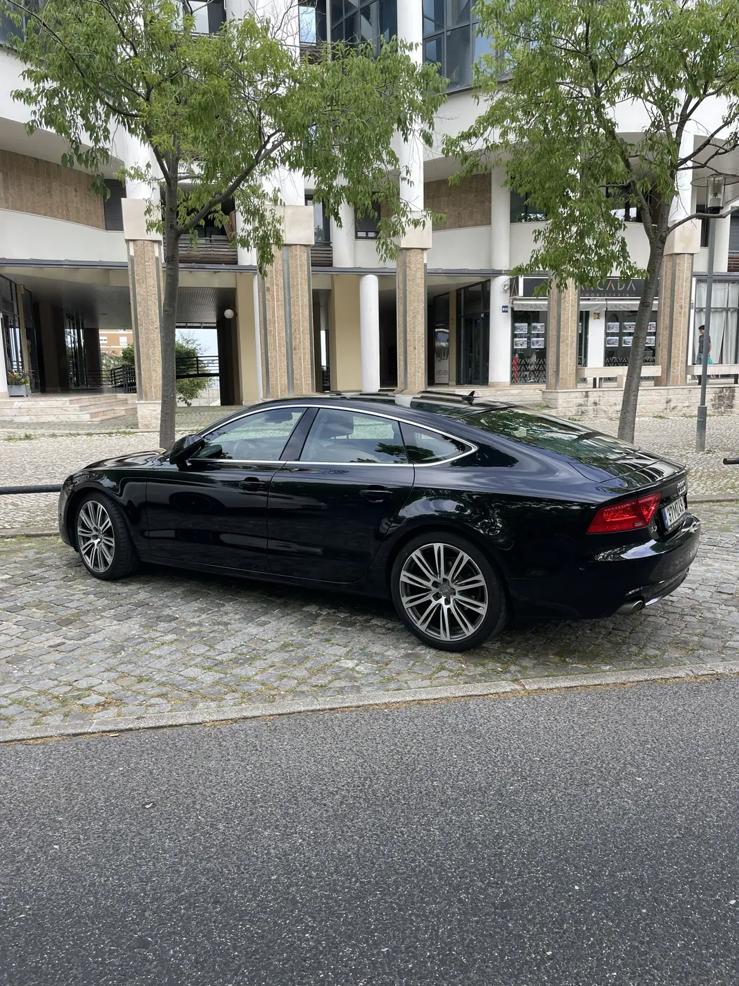 Audi A7 Sportback 2012 - 19950 EUR, 208000 km - AUTO.MOTO.pt - 208000km - foto 1 de 11
