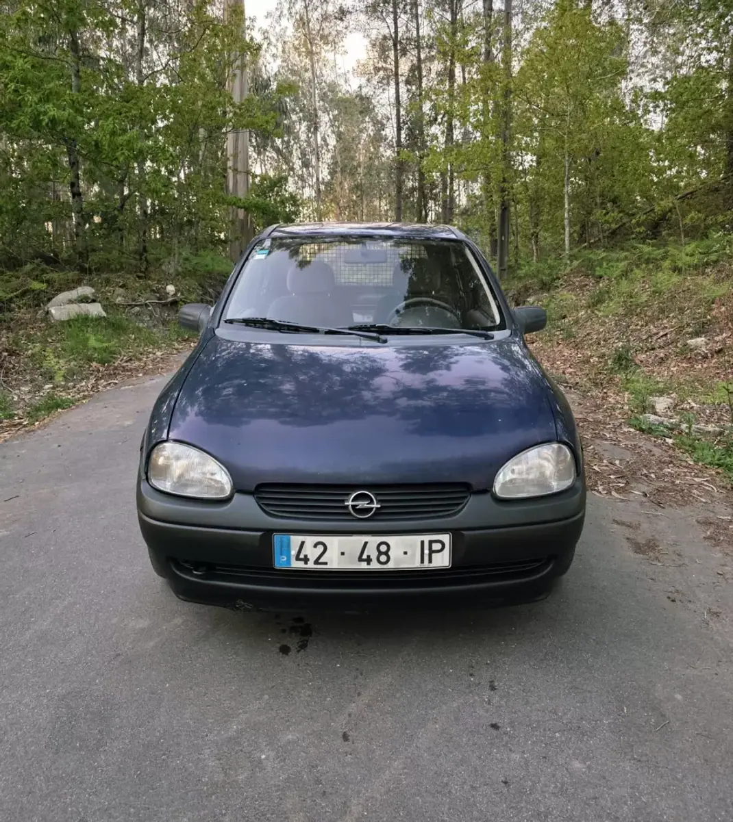 Opel Corsa 1997 - 1500 EUR, 263600 km - AUTO.MOTO.pt - 263600km - foto 3 de 18